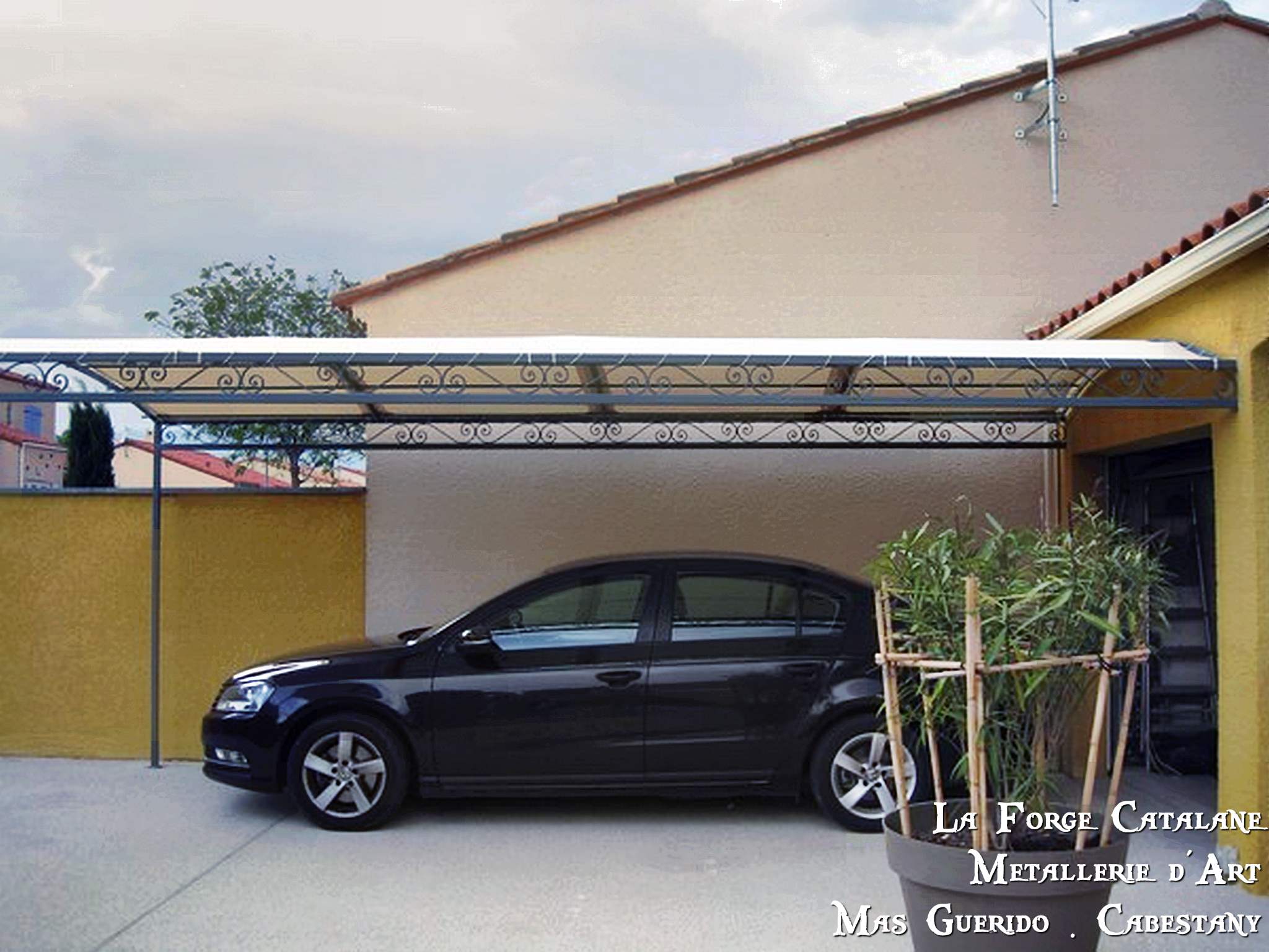 abris voiture cintre SOLTIS perogla fer Forge Catalane Cabestany.jpg